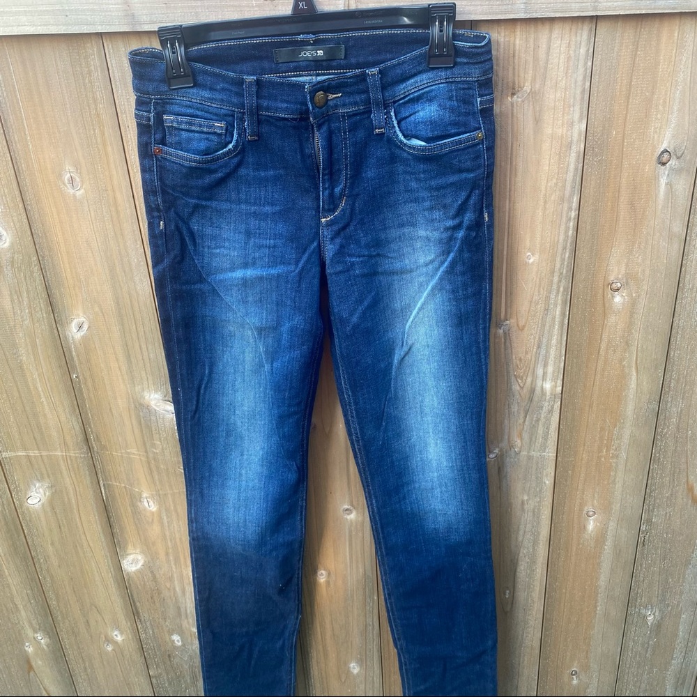 Joe’s Straight leg jeans